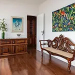 Apartmento de luxo na Urca com vistas incríveis - a 2 min da praia!